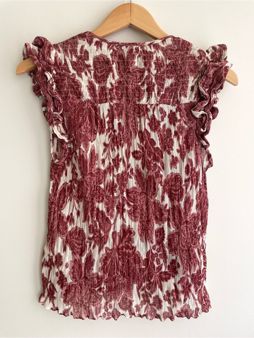 ba&sh Floral Lightweight Crepe Ruffle-Sleeve Top - Picture 2 of 9